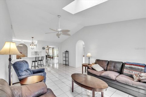 Casa en venta en Port Charlotte, Florida, 3 dormitorios, 208.01 m2 № 1900654 - foto 16