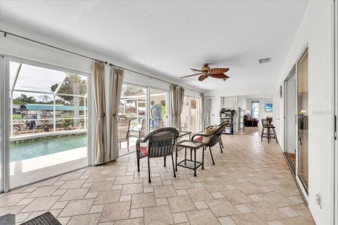 Casa en venta en Port Charlotte, Florida, 3 dormitorios, 208.01 m2 № 1900654 - foto 28