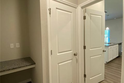 Casa en alquiler en Port Charlotte, Florida, 3 dormitorios, 148.74 m2 № 1903302 - foto 7