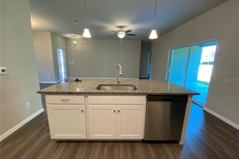 Casa en alquiler en Port Charlotte, Florida, 3 dormitorios, 148.74 m2 № 1903302 - foto 4