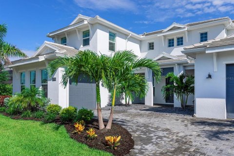 Casa en venta en Lakewood Ranch, Florida, 4 dormitorios, 446.21 m2 № 2210928 - foto 3