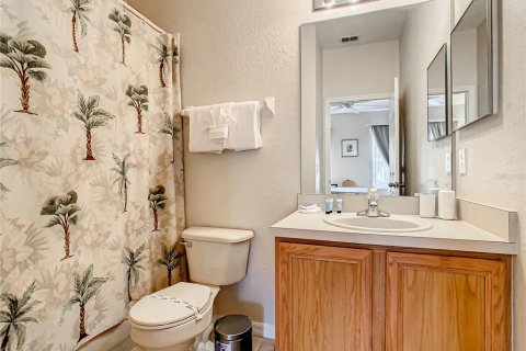 Townhouse in Davenport, Florida 4 bedrooms, 172.43 sq.m. № 1443748 - photo 22