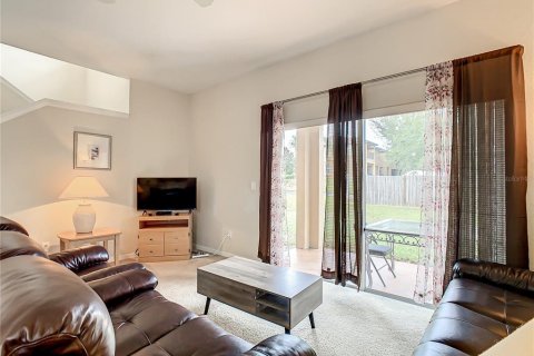 Townhouse in Davenport, Florida 4 bedrooms, 172.43 sq.m. № 1443748 - photo 16