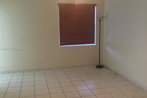 Снять в аренду кондоминиум в Санни-Айлс-Бич, Флорида 1 спальня, 57.6м2, № 1986809 - фото 6