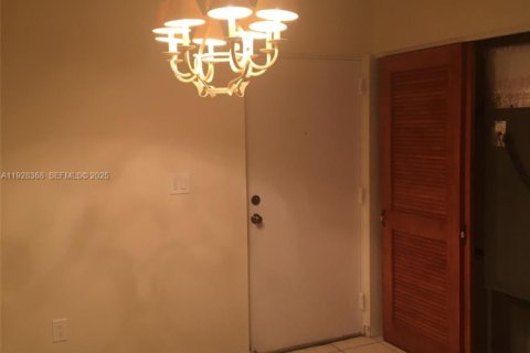 Снять в аренду кондоминиум в Санни-Айлс-Бич, Флорида 1 спальня, 57.6м2, № 1986809 - фото 7