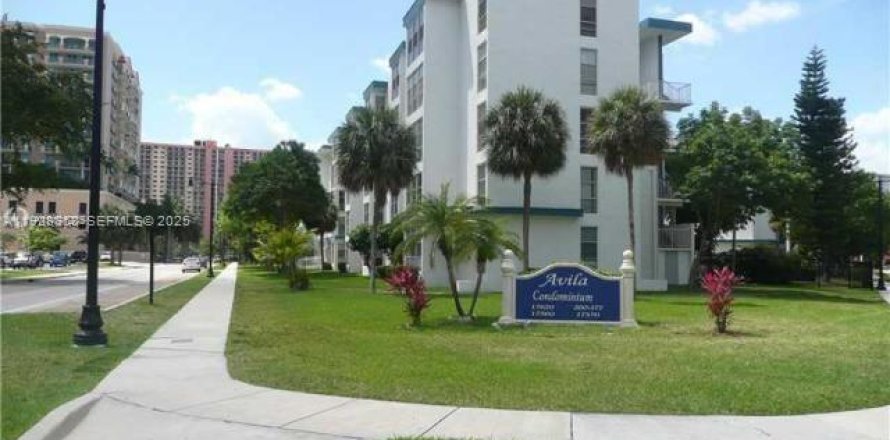 Кондоминиум с 1 спальней в Санни-Айлс-Бич, Флорида № 1986809