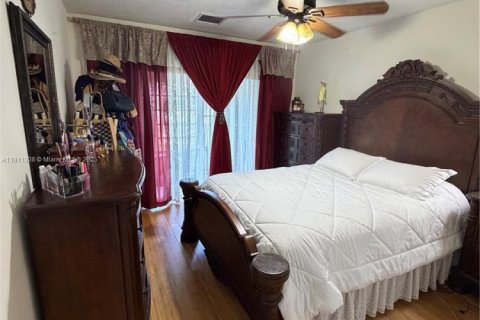 Condo in Lake Worth, Florida, 2 bedrooms  № 1968672 - photo 16