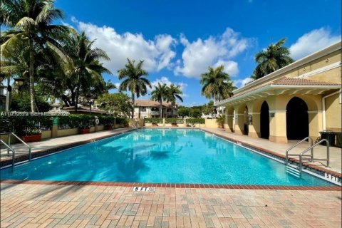 Copropriété à louer à Miami, Floride: 3 chambres, 131.92 m2 № 2018159 - photo 14
