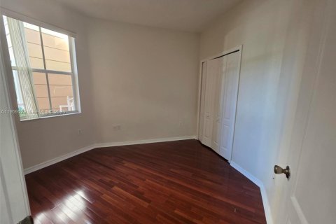 Copropriété à louer à Miami, Floride: 3 chambres, 131.92 m2 № 2018159 - photo 13