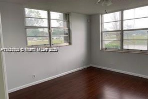 Condo in Davie, Florida, 2 bedrooms  № 1787233 - photo 6