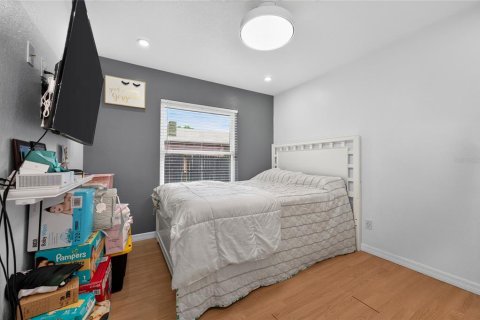Villa ou maison à louer à Mascotte, Floride: 3 chambres, 117.06 m2 № 2437285 - photo 14