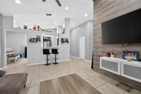 Villa ou maison à louer à Mascotte, Floride: 3 chambres, 117.06 m2 № 2437285 - photo 4