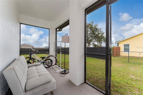 Villa ou maison à louer à Mascotte, Floride: 3 chambres, 117.06 m2 № 2437285 - photo 17