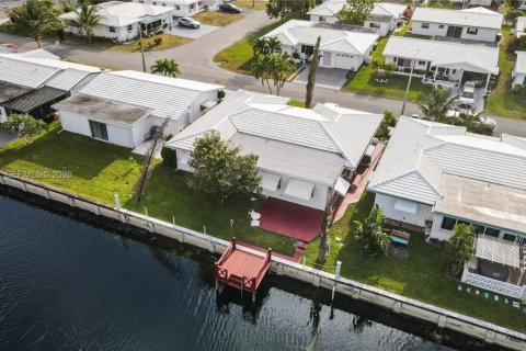 Casa en venta en Tamarac, Florida, 2 dormitorios, 154.22 m2 № 2010726 - foto 23