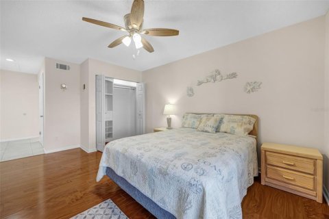 Condo in Ruskin, Florida, 2 bedrooms № 2232428 - photo 20