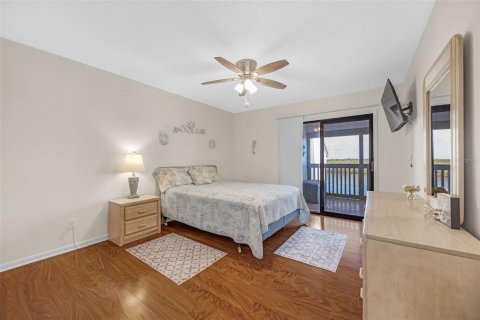 Condo in Ruskin, Florida, 2 bedrooms № 2232428 - photo 19