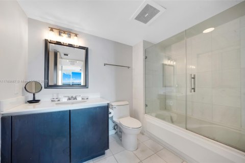 Copropriété à vendre à Miami, Floride: 2 chambres, 114.92 m2 № 1714559 - photo 25