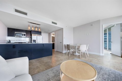 Copropriété à vendre à Miami, Floride: 2 chambres, 114.92 m2 № 1714559 - photo 12