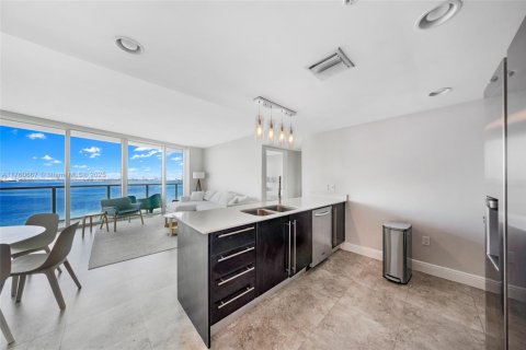Copropriété à vendre à Miami, Floride: 2 chambres, 114.92 m2 № 1714559 - photo 2
