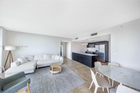 Copropriété à vendre à Miami, Floride: 2 chambres, 114.92 m2 № 1714559 - photo 13