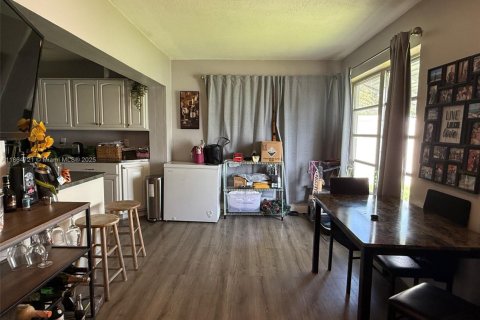 Купить виллу или дом в Тамарак, Флорида 2 спальни, 95.13м2, № 2053847 - фото 21