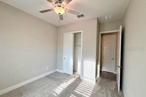 Casa en alquiler en Tampa, Florida, 5 dormitorios, 345.97 m2 № 1906307 - foto 12
