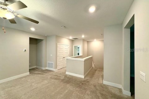 Casa en alquiler en Tampa, Florida, 5 dormitorios, 345.97 m2 № 1906307 - foto 19
