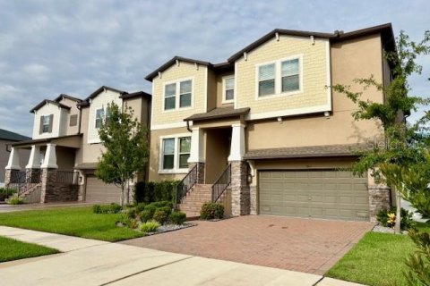 Casa en alquiler en Tampa, Florida, 5 dormitorios, 345.97 m2 № 1906307 - foto 2