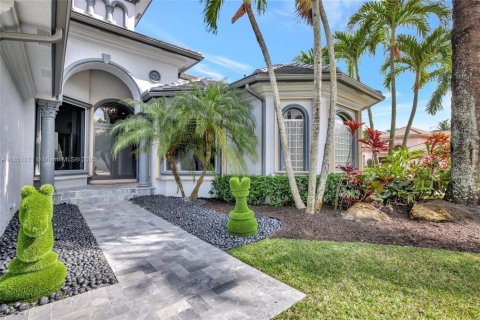 House in Plantation, Florida 5 bedrooms, 285.77 sq.m. № 1872096 - photo 5