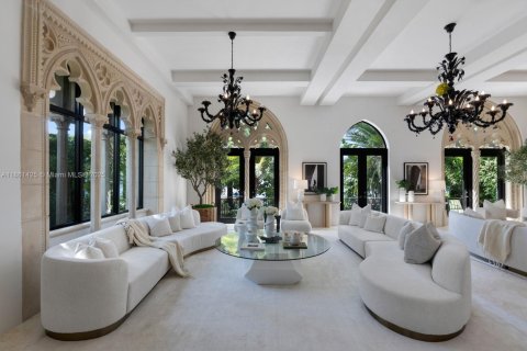 Villa ou maison à vendre à Miami, Floride: 5 chambres, 1195 m2 № 1920542 - photo 11