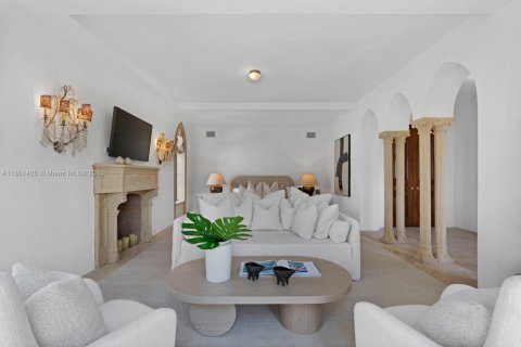 Villa ou maison à vendre à Miami, Floride: 5 chambres, 1195 m2 № 1920542 - photo 30