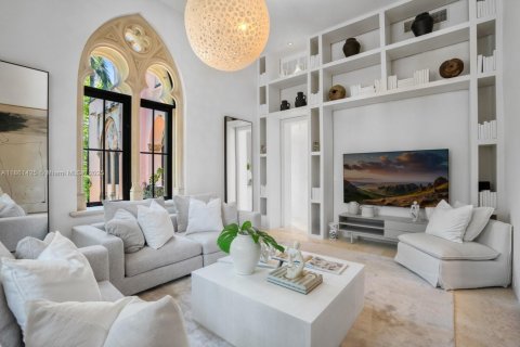 Villa ou maison à vendre à Miami, Floride: 5 chambres, 1195 m2 № 1920542 - photo 26