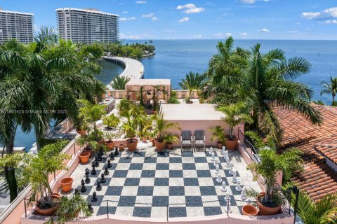 Villa ou maison à vendre à Miami, Floride: 5 chambres, 1195 m2 № 1920542 - photo 4