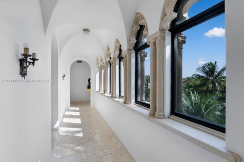 Villa ou maison à vendre à Miami, Floride: 5 chambres, 1195 m2 № 1920542 - photo 27