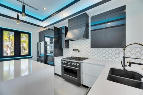 Casa en venta en Apollo Beach, Florida, 5 dormitorios, 246.56 m2 № 1546299 - foto 27