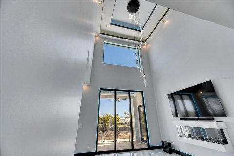 Casa en venta en Apollo Beach, Florida, 5 dormitorios, 246.56 m2 № 1546299 - foto 10