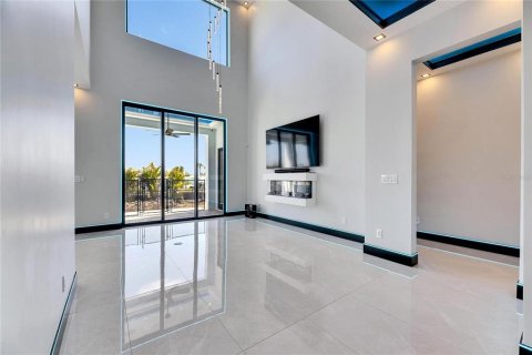 Casa en venta en Apollo Beach, Florida, 5 dormitorios, 246.56 m2 № 1546299 - foto 9