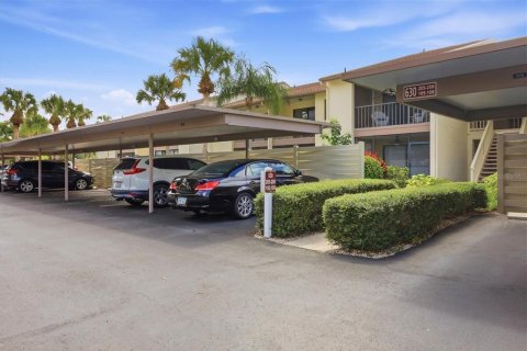 Condo in Venice, Florida, 2 bedrooms  № 2396248 - photo 2
