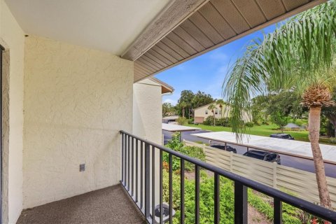 Condo in Venice, Florida, 2 bedrooms  № 2396248 - photo 11