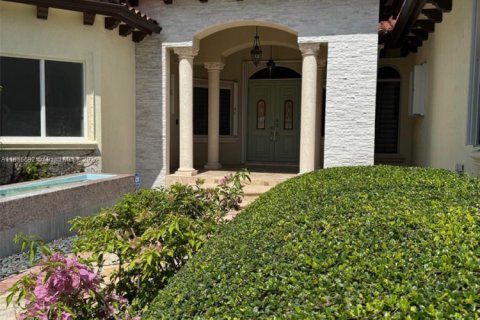 Casa en venta en Pinecrest, Florida, 4 dormitorios, 348.2 m2 № 1820068 - foto 5