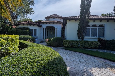 Casa en venta en Pinecrest, Florida, 4 dormitorios, 348.2 m2 № 1820068 - foto 2