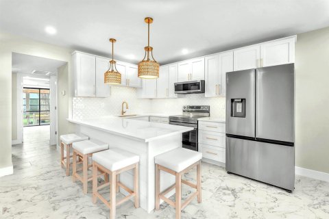 Condo à Stuart, Floride, 2 chambres  № 2146964