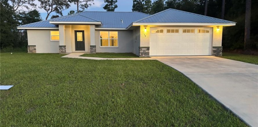 Casa en Citrus Springs, Florida 3 dormitorios, 135.54 m2 № 2132929