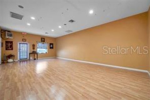 Immobilier commercial à louer à Tarpon Springs, Floride: 131.46 m2 № 2102055 - photo 2