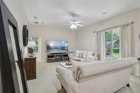 Casa en venta en Apopka, Florida, 5 dormitorios, 266.16 m2 № 2130020 - foto 8