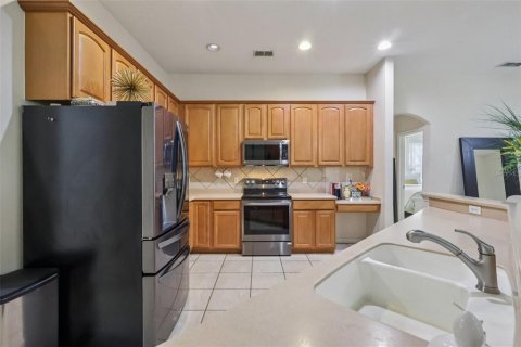 Casa en venta en Apopka, Florida, 5 dormitorios, 266.16 m2 № 2130020 - foto 15