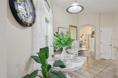 Casa en venta en Apopka, Florida, 5 dormitorios, 266.16 m2 № 2130020 - foto 20