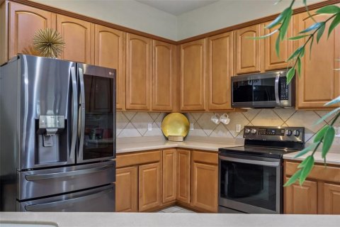 Casa en venta en Apopka, Florida, 5 dormitorios, 266.16 m2 № 2130020 - foto 17