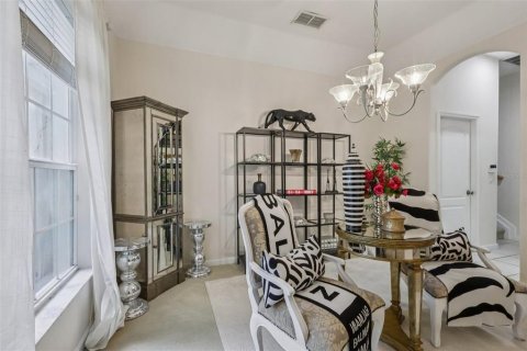 Casa en venta en Apopka, Florida, 5 dormitorios, 266.16 m2 № 2130020 - foto 12