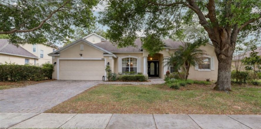 Casa en Apopka, Florida 5 dormitorios, 266.16 m2 № 2130020